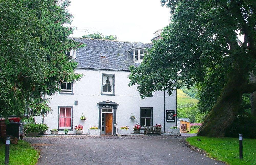 Benleva Hotel Drumnadrochit Eksteriør billede