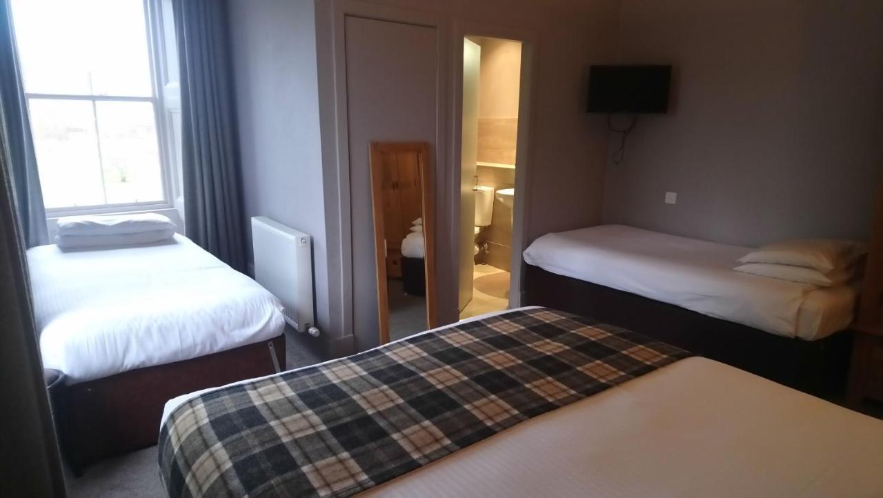 Benleva Hotel Drumnadrochit Eksteriør billede